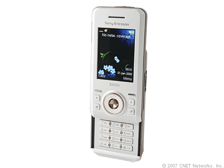 هموطن آنلاين - گوشي  Sony Ericsson S500i مجهز به music player ،‌دوربين 2 مگاپيكسلي است و 360 دلار قيمت دارد.