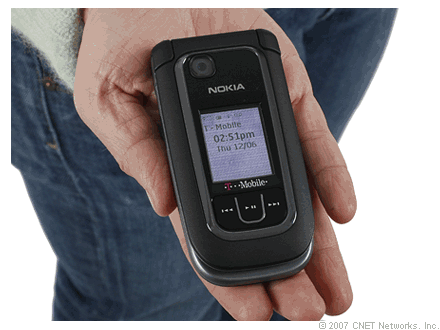 هموطن آنلاين - گوشي Nokia 6263 محصول جديد و ساده نوکياست که با 80 دلار قيمت انتخابي مناسب براي افرادي است که به گوشي هاي ارزان علاقه دارند.